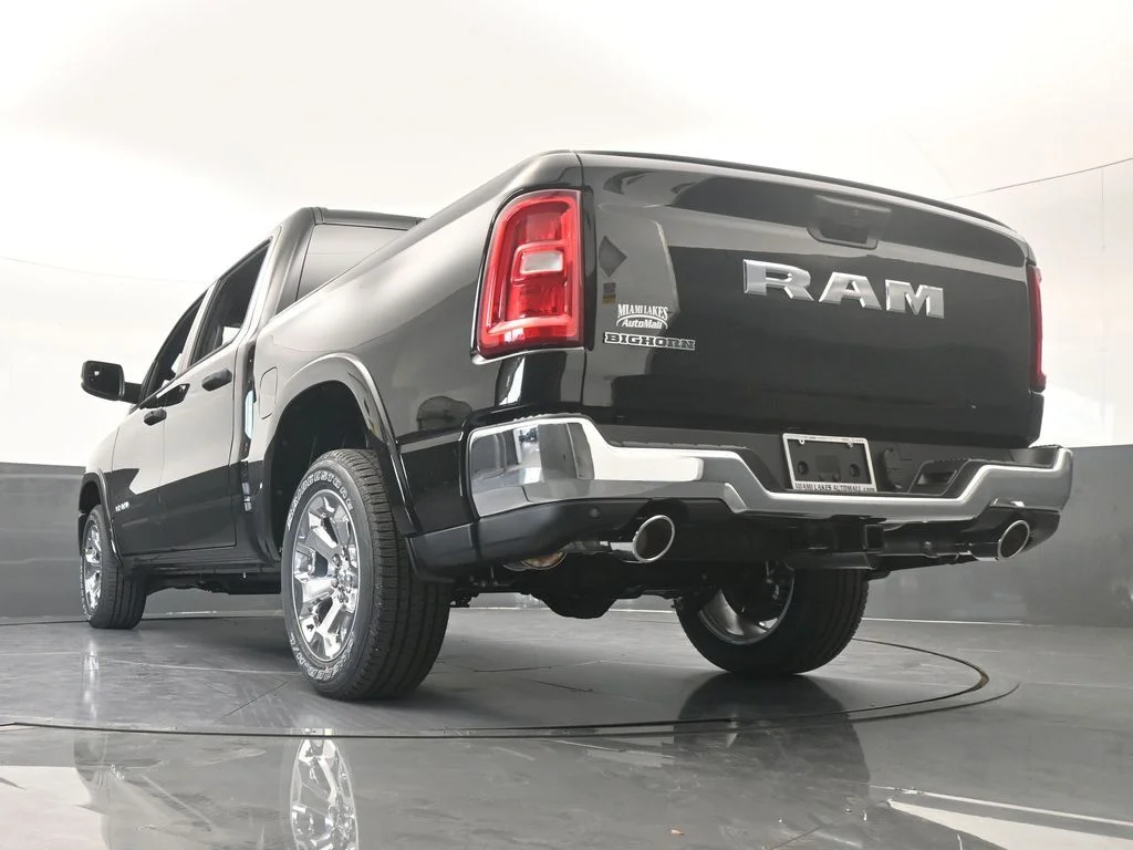 New 2026 Diamond Black Crystal Pearl-Coat Exterior Paint RAM Big Horn/Lone Star image 52