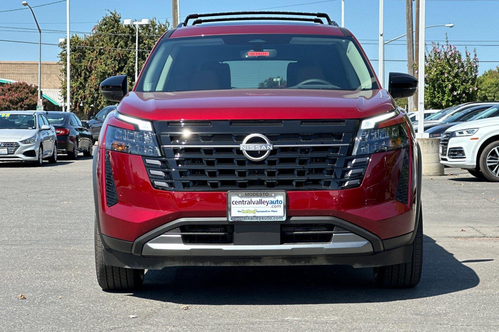 New 2026 Scarlet Ember Tintcoat Nissan Platinum image 8