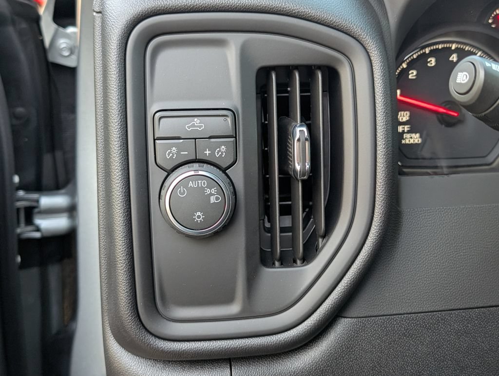 2026 Chevrolet Silverado 1500 Custom - Photo 14
