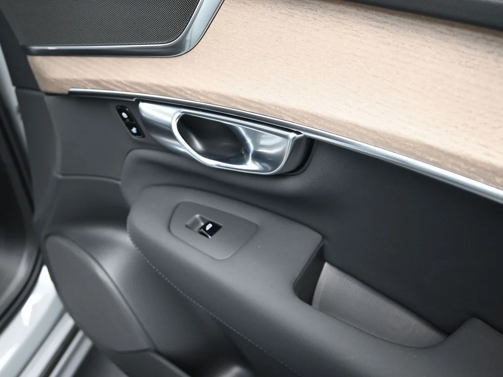 New 2026 Vapour Grey Volvo Core image 29