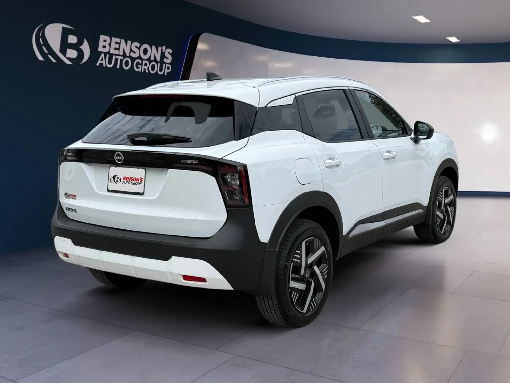 New 2027 White Nissan SV image 5