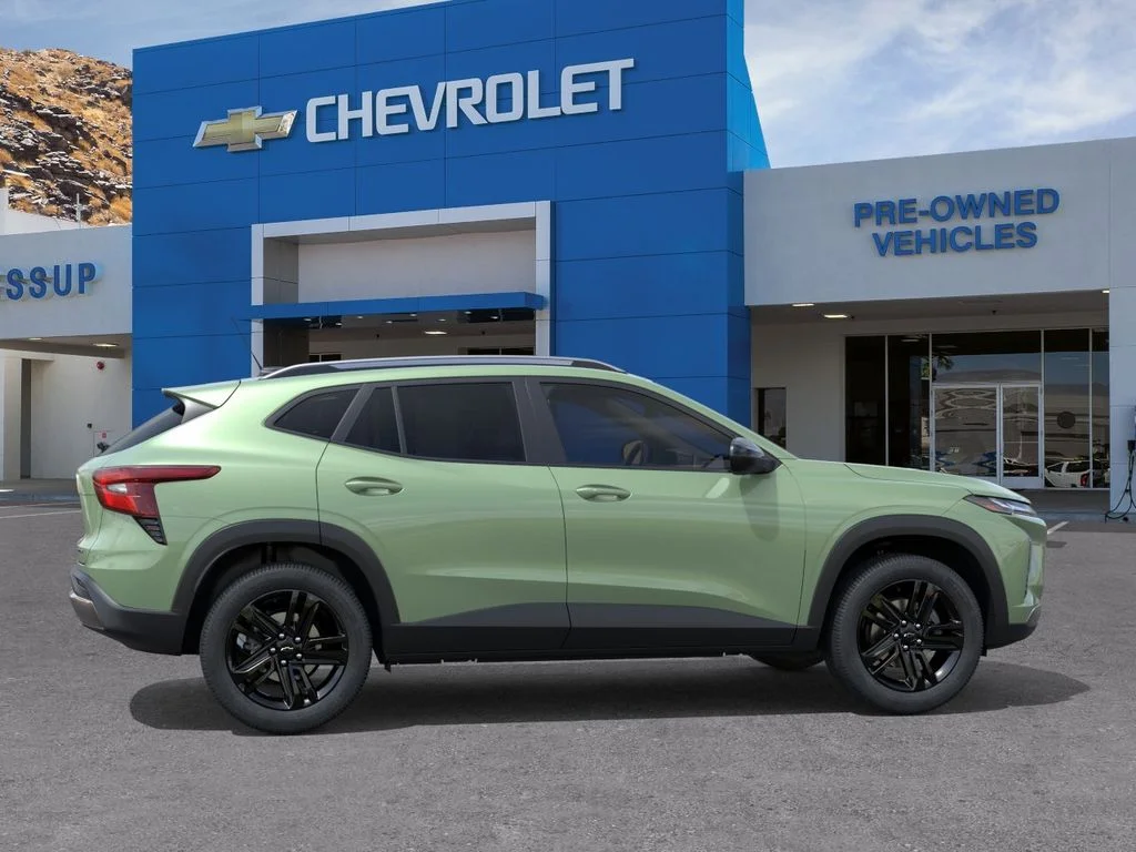 New 2026 Cacti Green Chevrolet ACTIV image 5