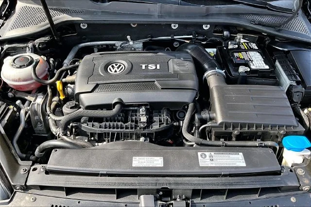 Used 2018 Black Volkswagen TSI SEL image 29