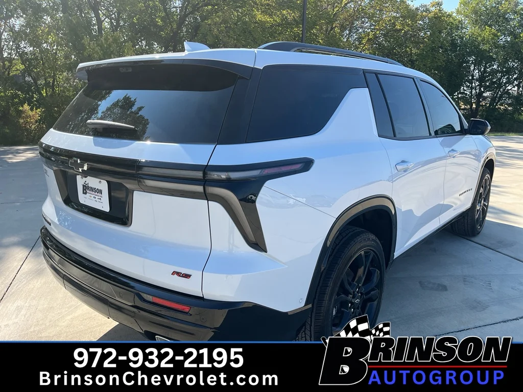 New 2027 Polar White Tricoat Chevrolet RS image 7