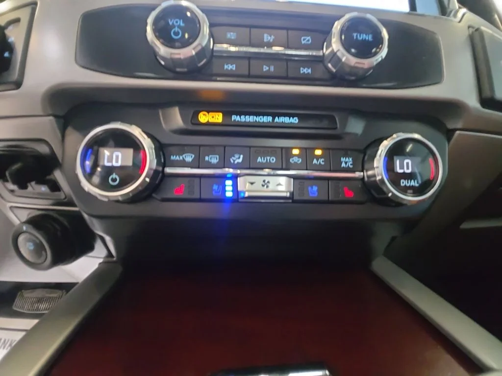 Used 2022 White Ford King Ranch image 17