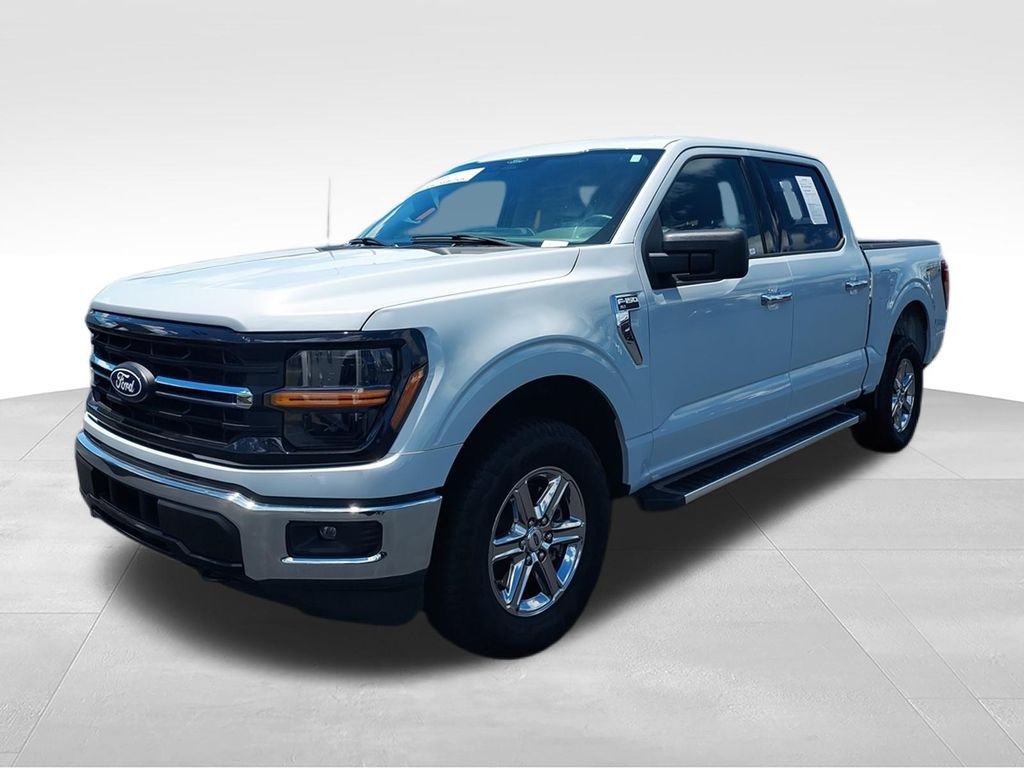 Used 2025 White Ford XLT image 4