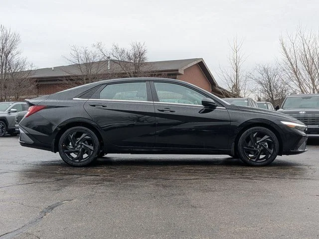 New 2026 Black Hyundai SEL Sport image 8