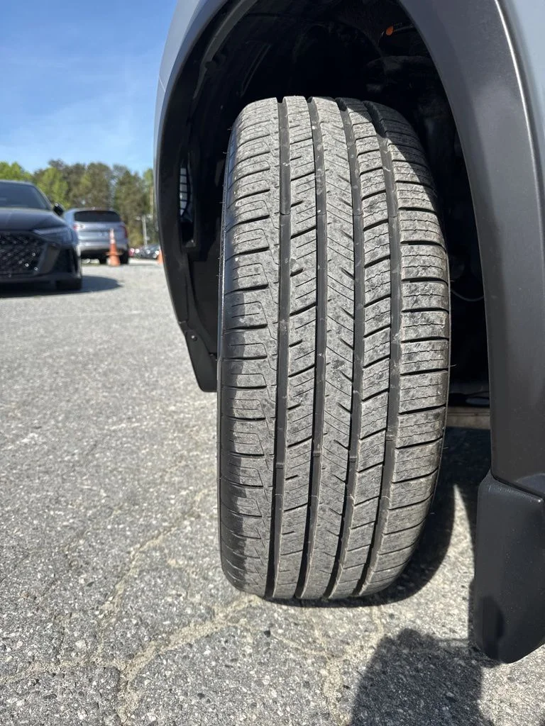 Used 2023 Gray Nissan SL image 32