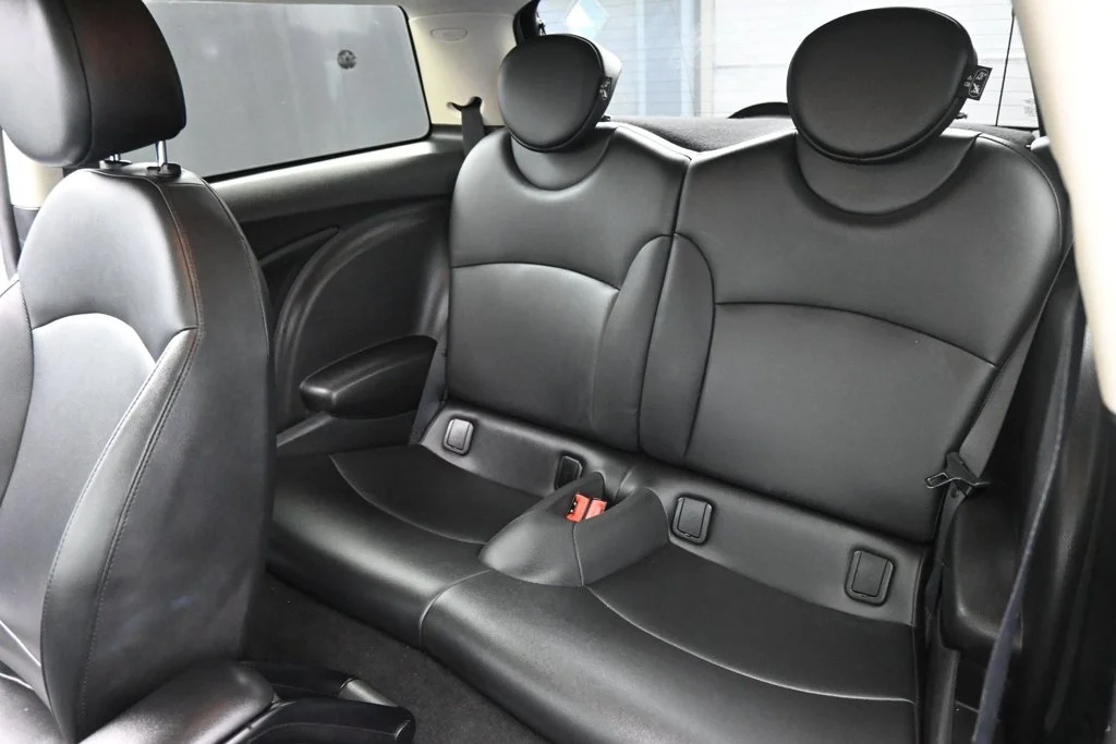 Used 2013 Blue MINI Base image 10