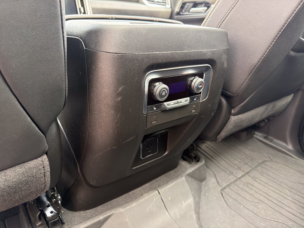 Used 2025 Sterling Metallic GMC Elevation image 34