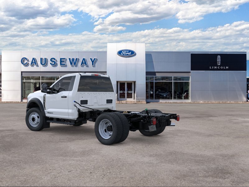 New 2026 Oxford White Ford F-550® XL image 4