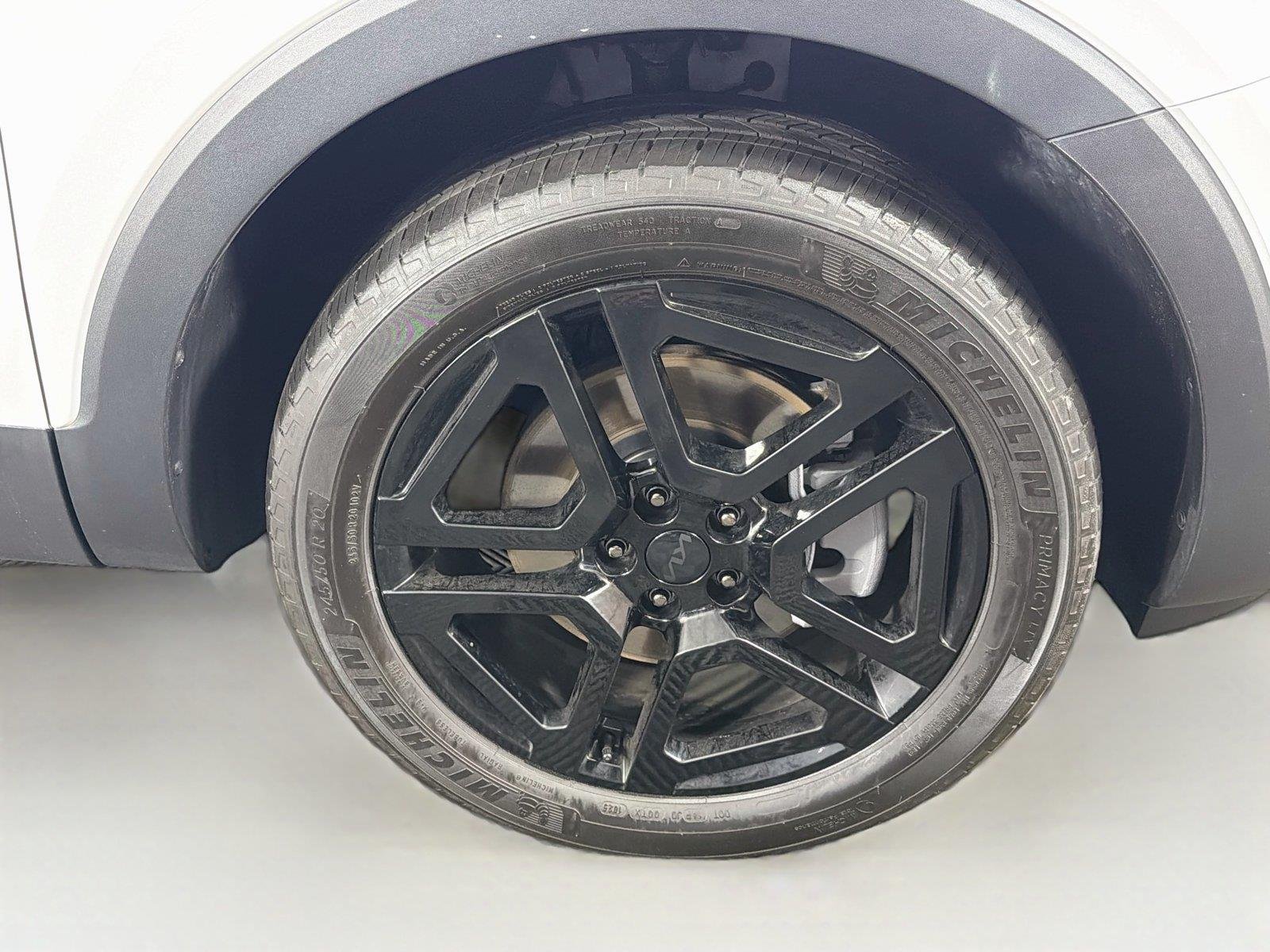 Used 2025  Kia EX X-Line image 37