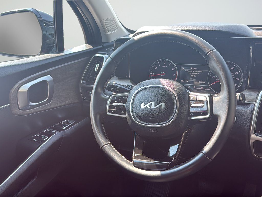 Used 2023 Black Kia X-Line S image 36