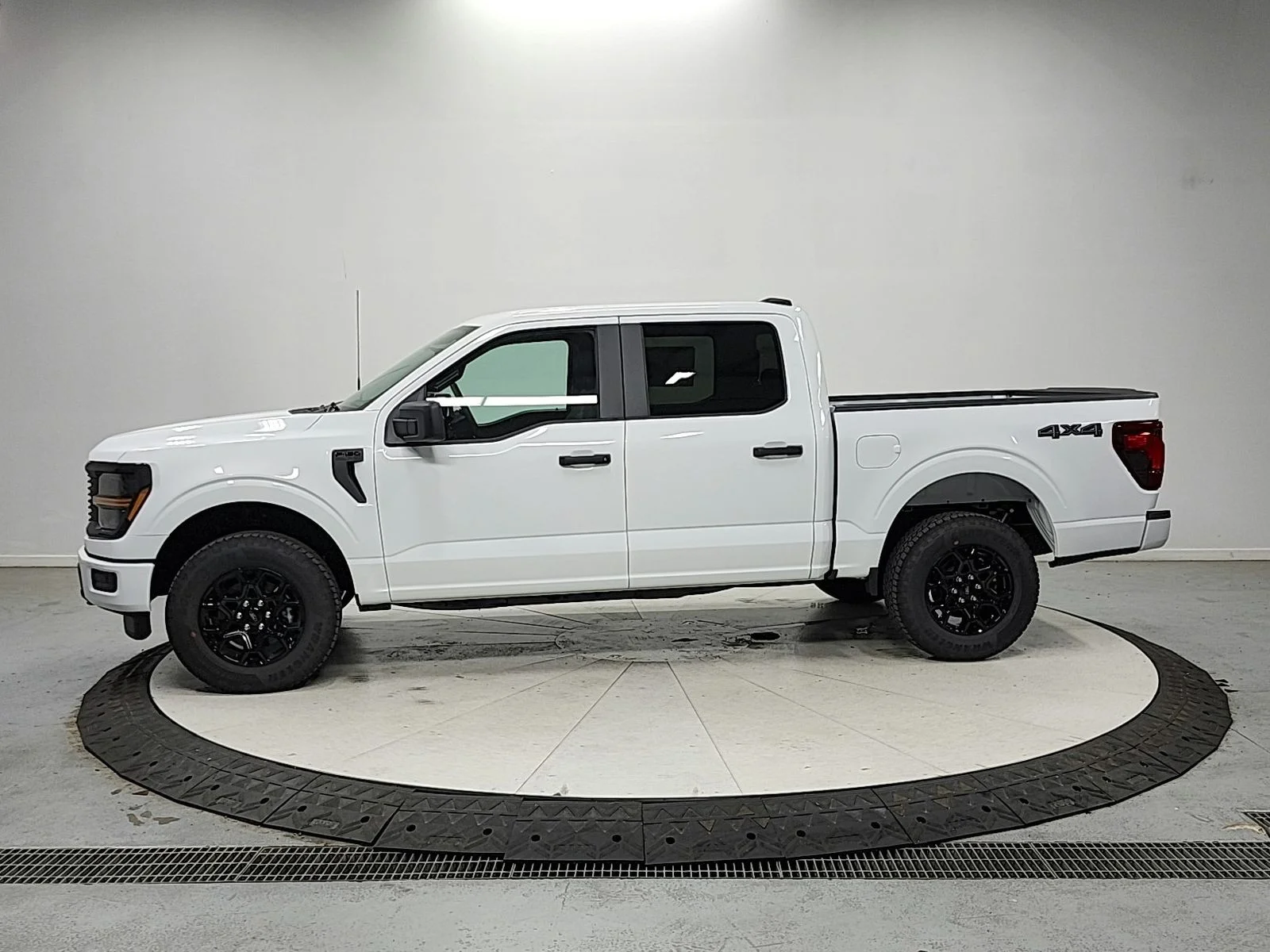 New 2026 Oxford White Ford STX® image 4