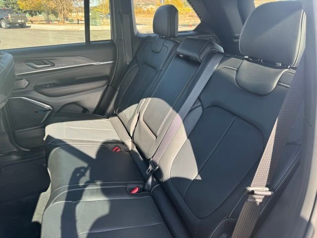 2025 Jeep Grand Cherokee Overland 4xe - Photo 18