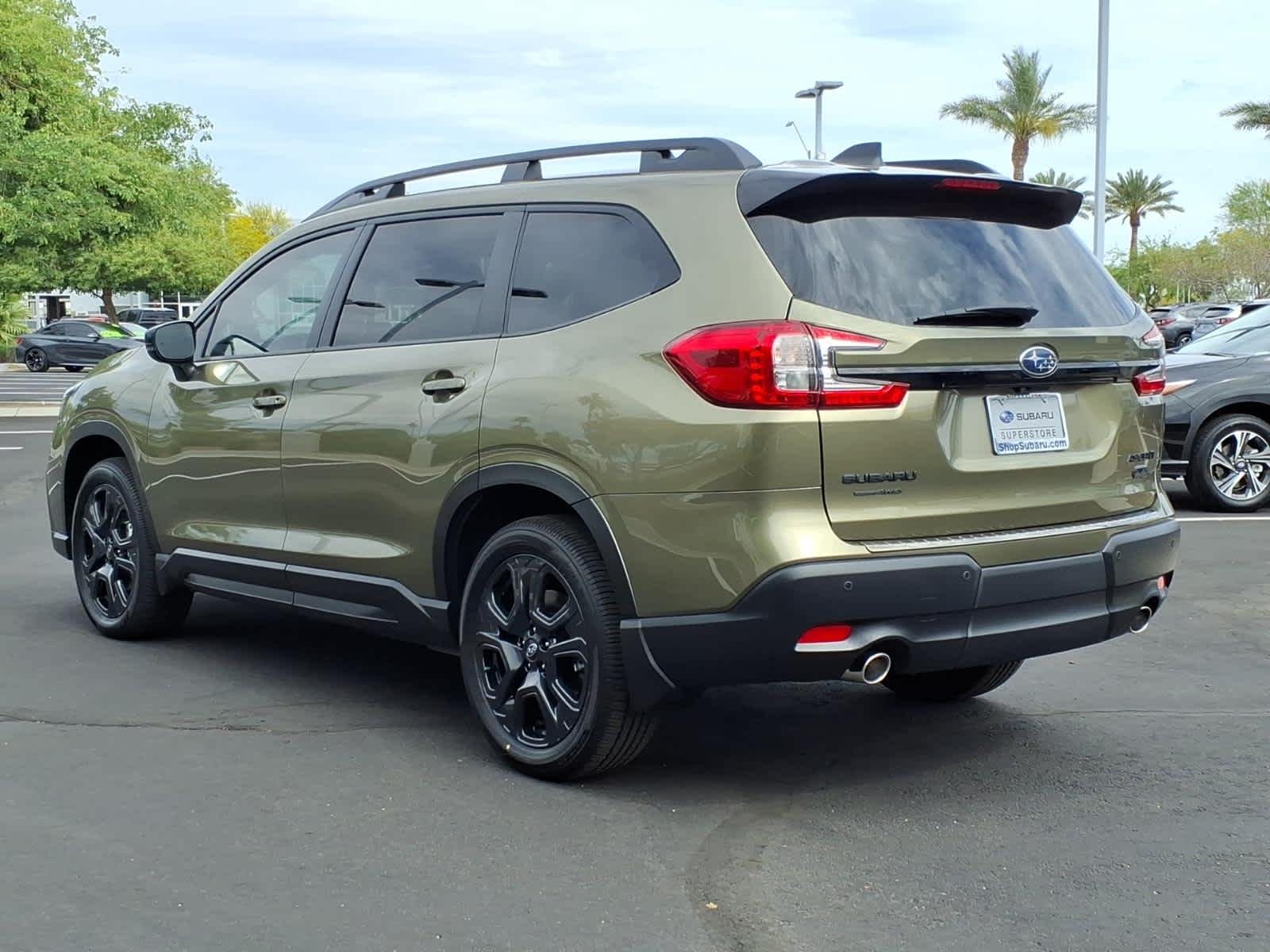 New 2026 AUTUMN GREEN METALLIC Subaru Onyx Edition Touring 7-Passenger image 5