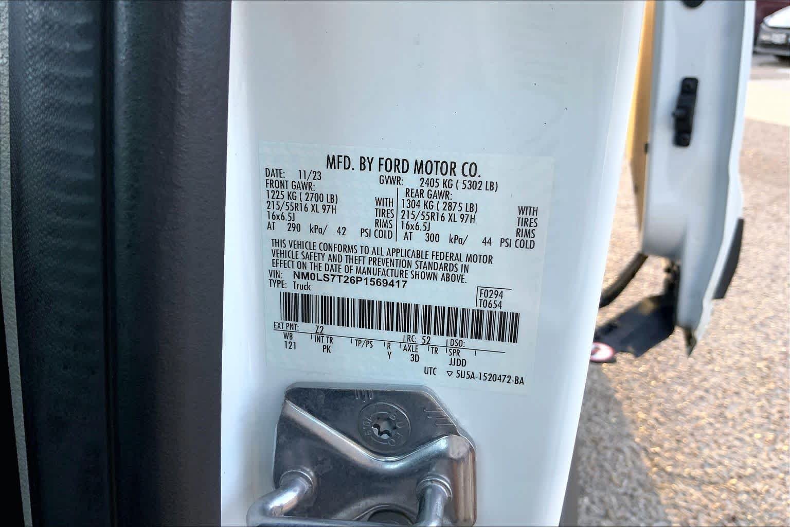 Used 2023 Frozen White Ford XLT image 33