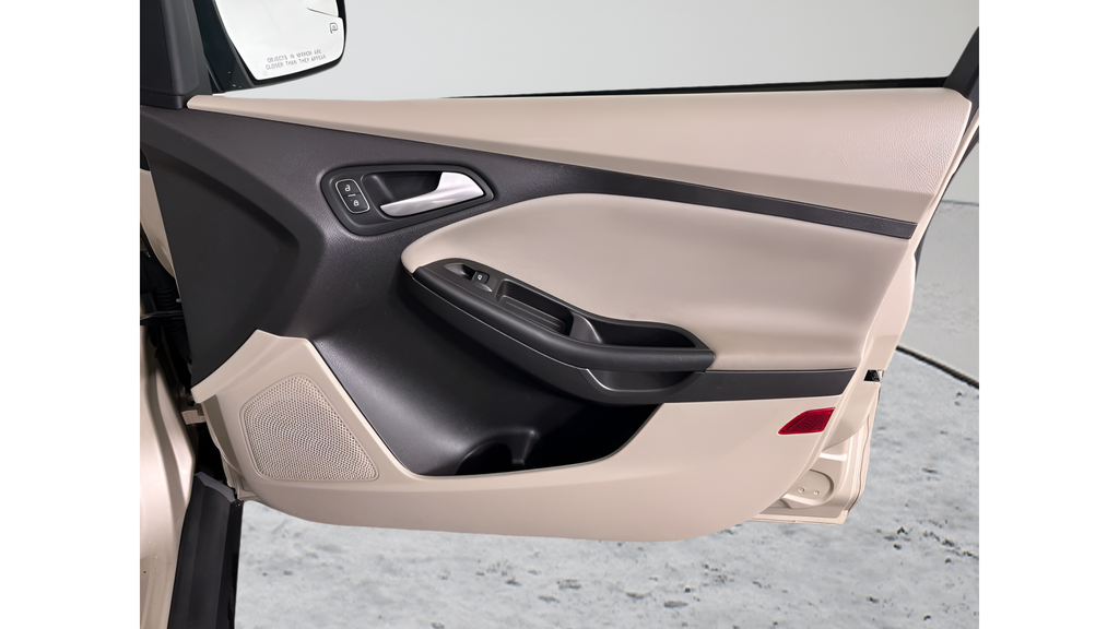2018 Ford Focus SE - Photo 15