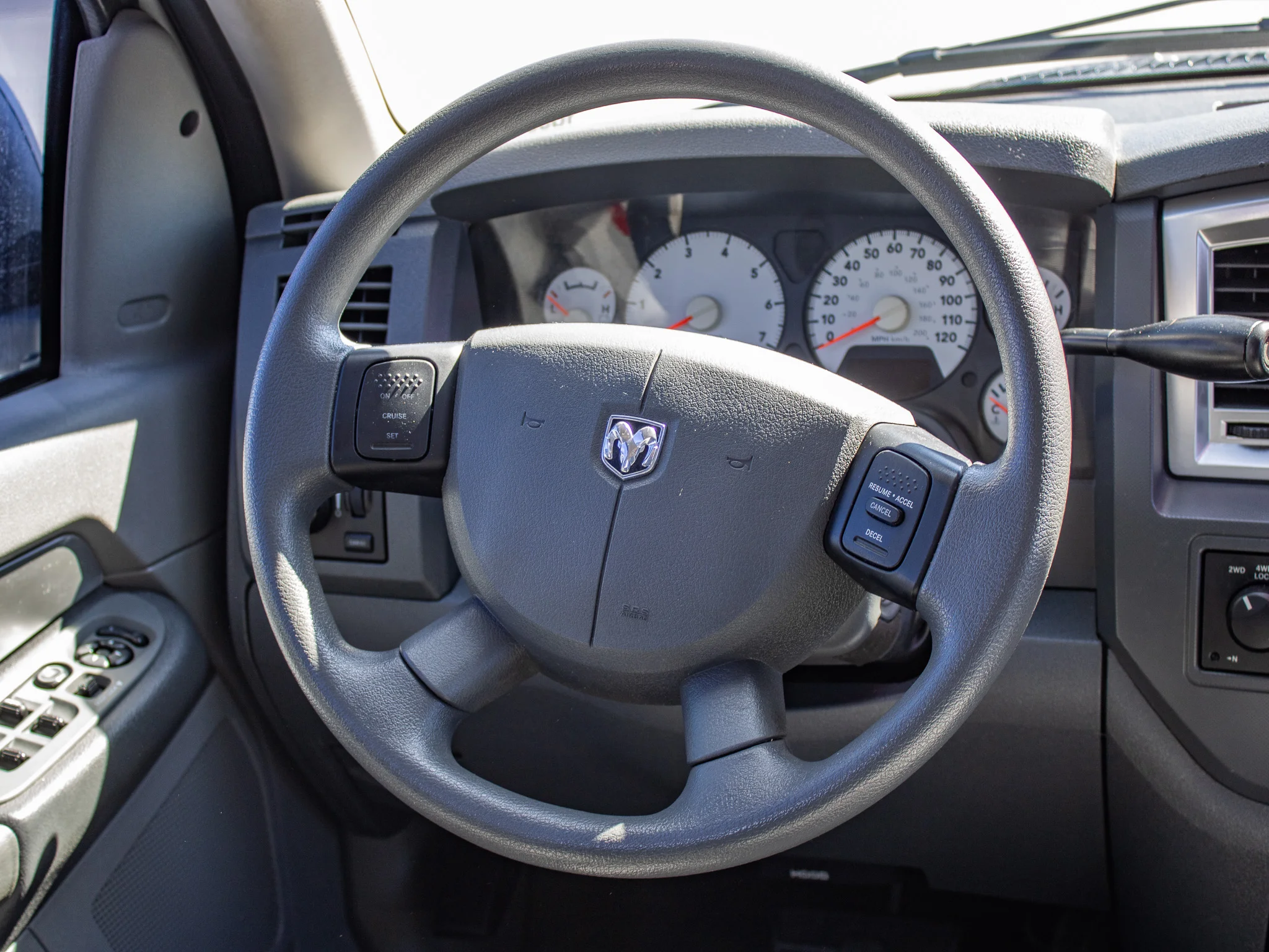 Used 2007  Dodge SLT image 30