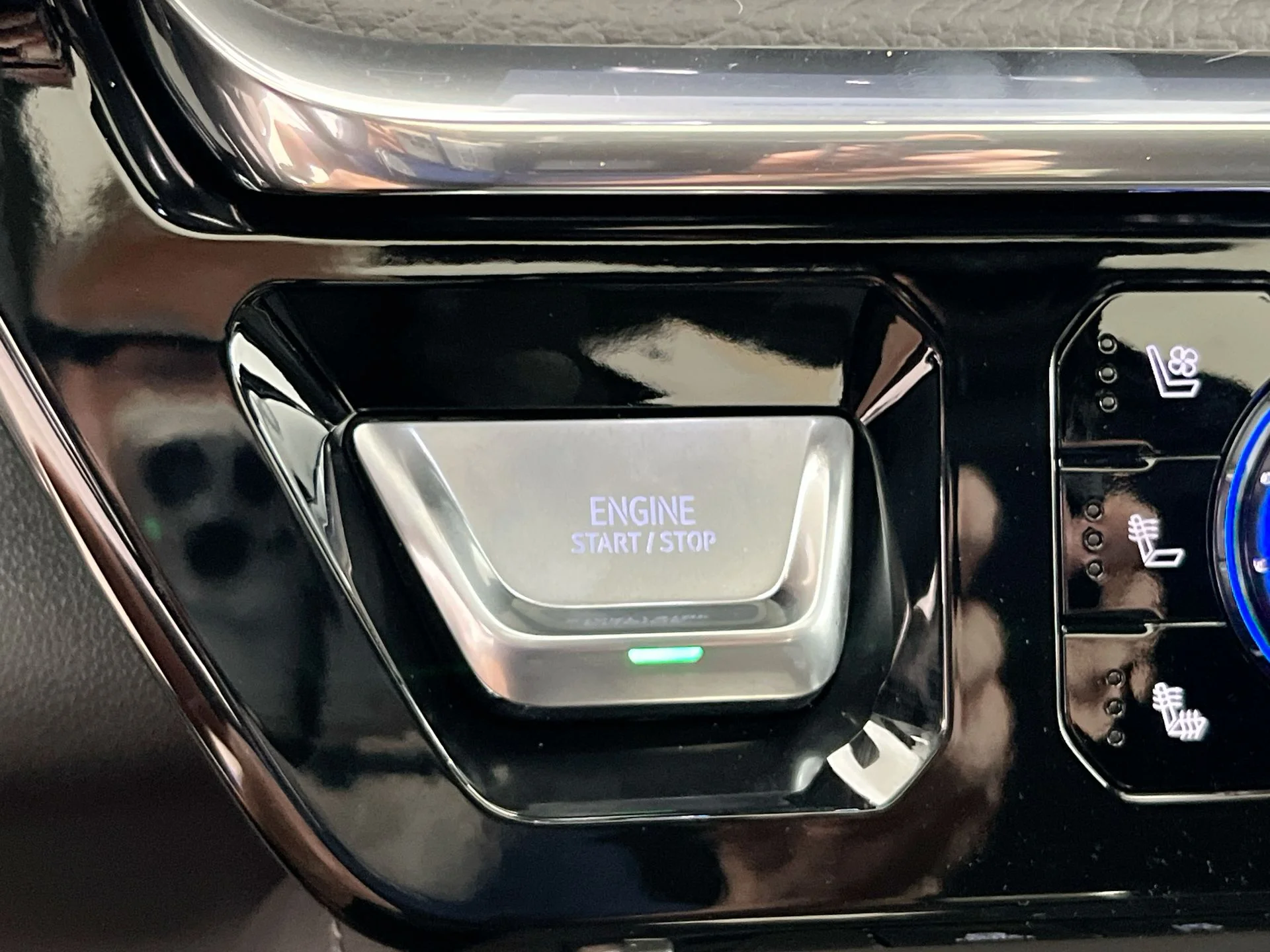 2026 GMC Sierra 2500HD Denali - Photo 71