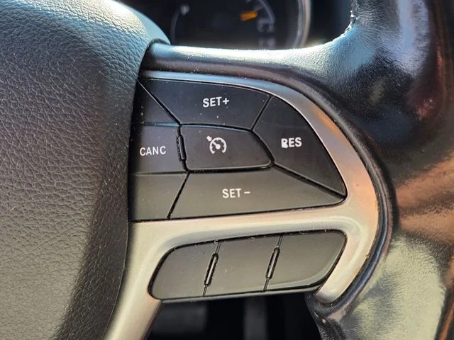 Used 2020 Black Jeep Limited image 29
