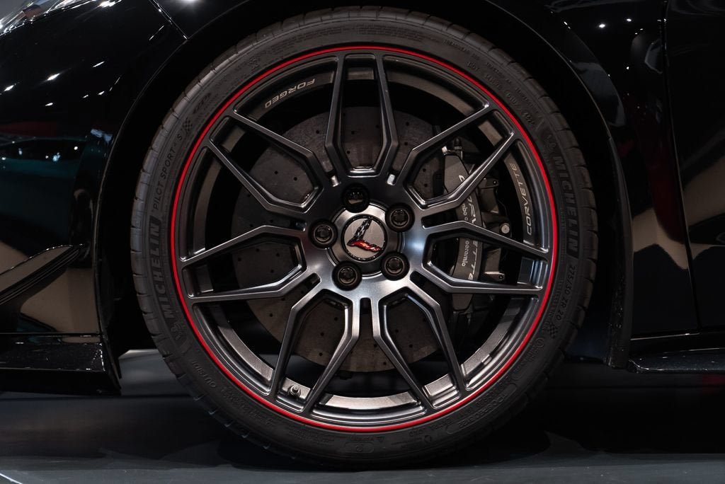 Used 2025 Black Chevrolet Z06 image 11