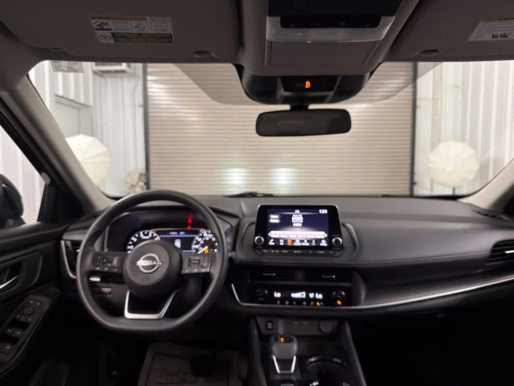 Used 2024 Super Black Nissan SV image 36