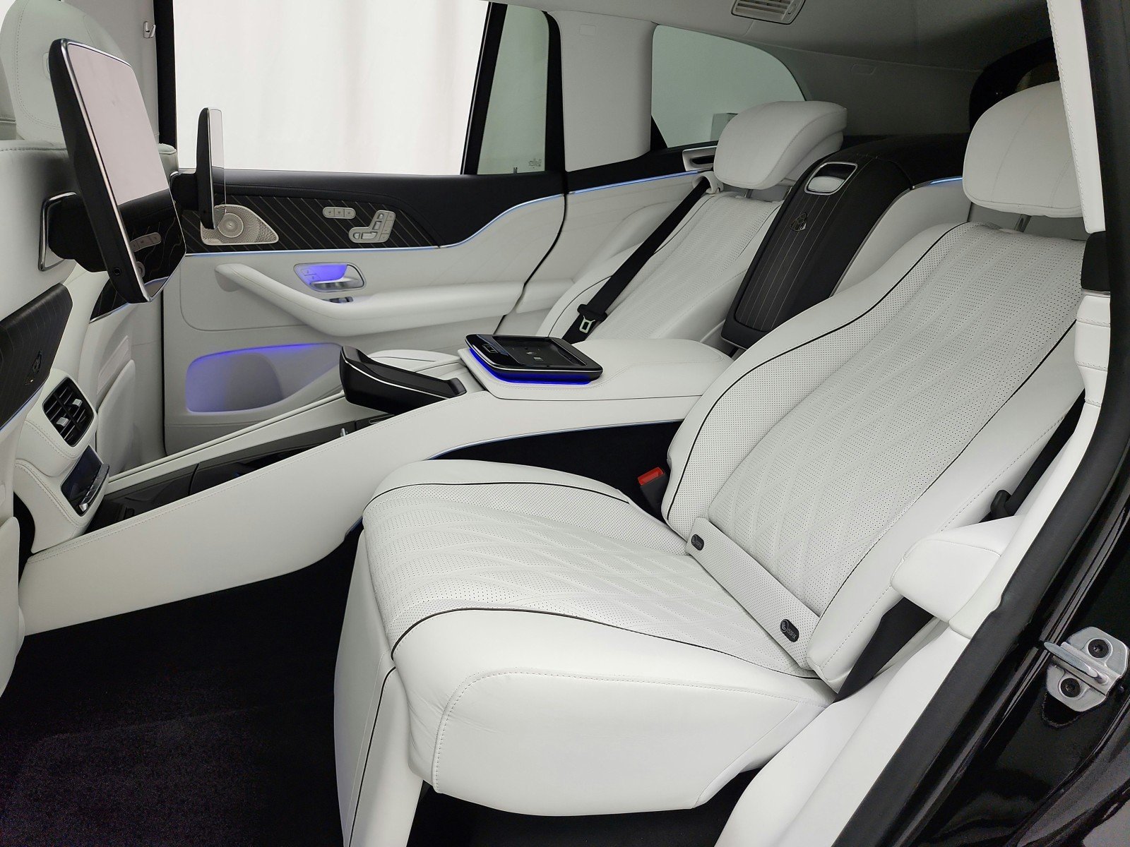 New 2026 Obsidian Black Mercedes-Benz Maybach GLS 600 4MATIC® SUV image 11
