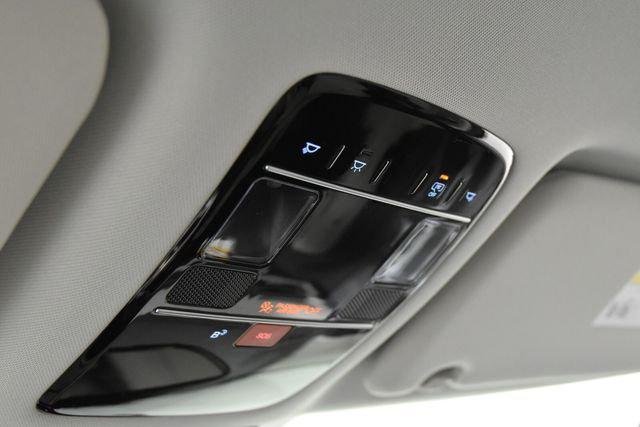 New 2027 Gray Hyundai SE AWD image 71