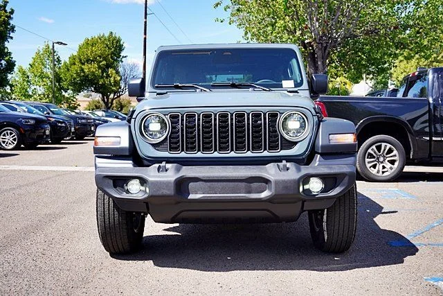 New 2026 Anvil Clear-Coat Exterior Paint Jeep Sport S image 5