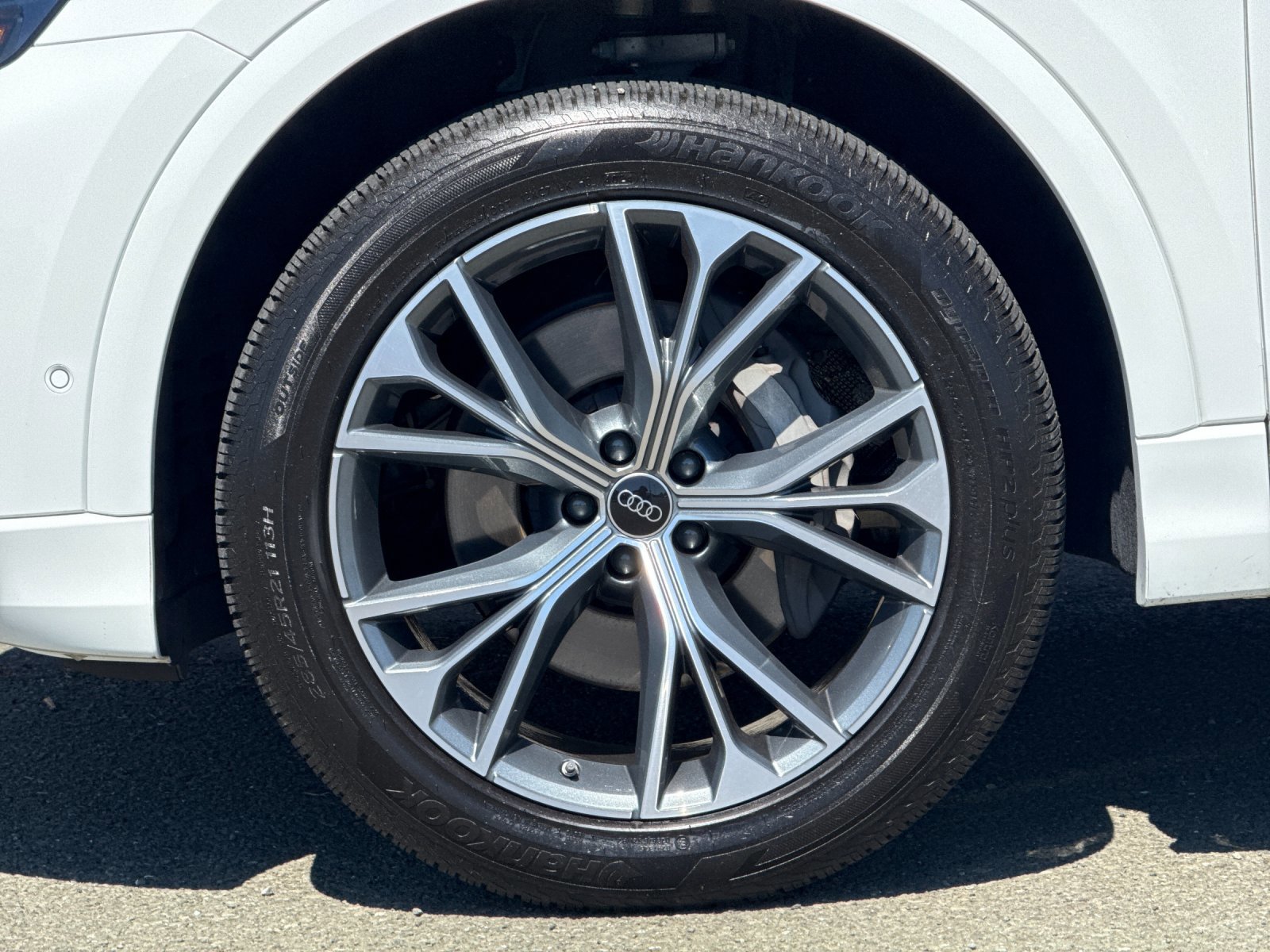Used 2025 Carrara White Audi Premium Plus image 25