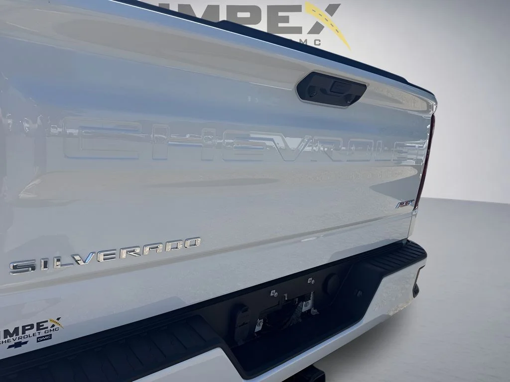 New 2026 White Chevrolet RST image 36