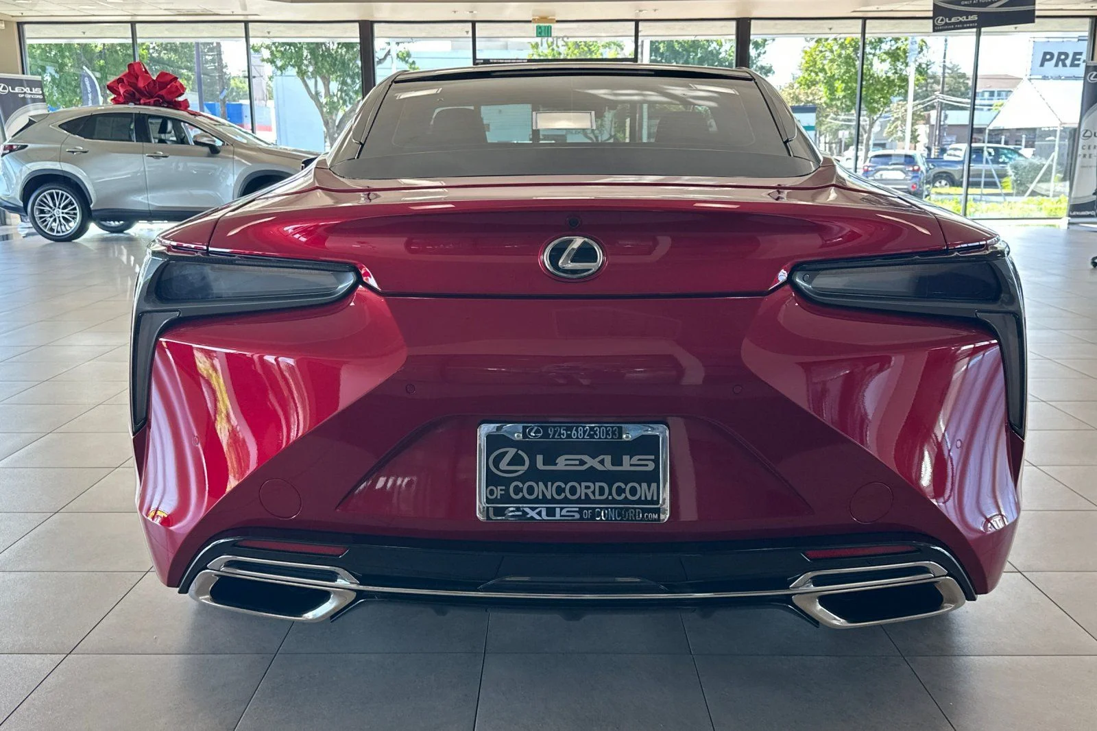 Used 2021 Infrared Lexus 500 image 5