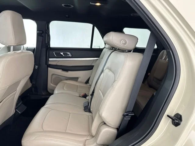 Used 2018 Silver Ford XLT image 24