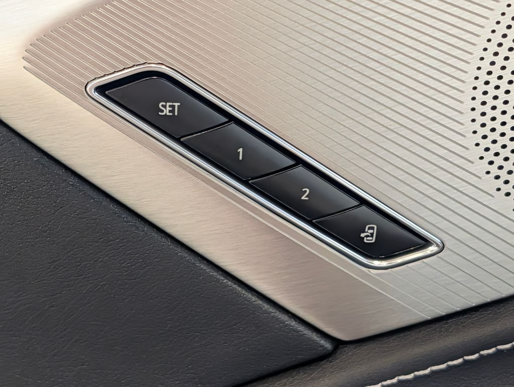 2021 Chevrolet Corvette 2LT - Photo 15