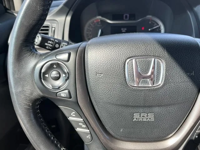 Used 2017 Black Honda RTL-T image 27