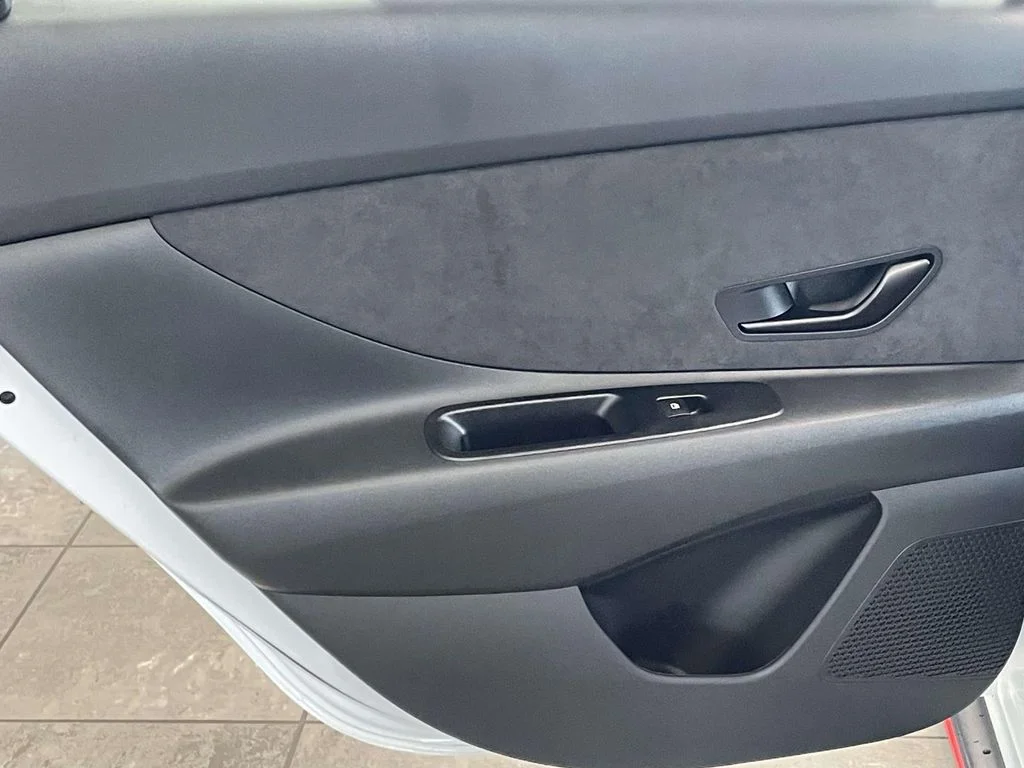 New 2026 White Hyundai Base image 9