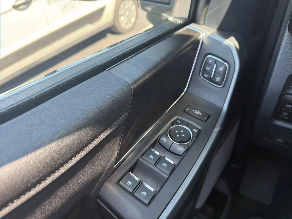 New 2026 Marsh Gray Ford F-250® Lariat® image 17