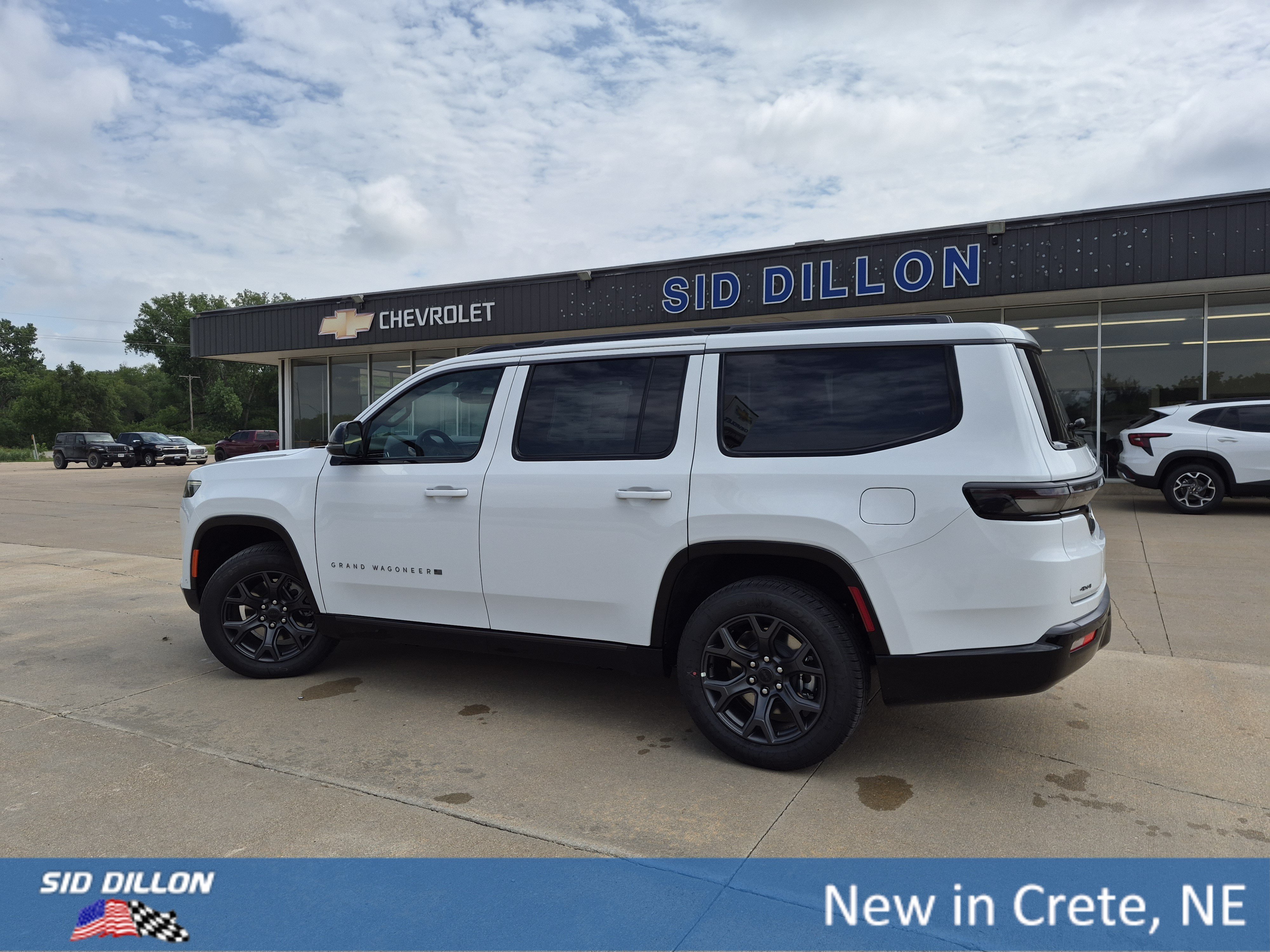 New 2026 Bright White Clearcoat Jeep Limited Altitude image 19