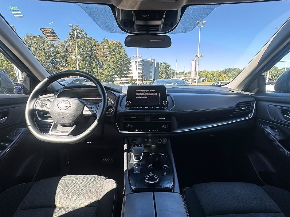 Used 2025 Gun Metallic Nissan SV image 28