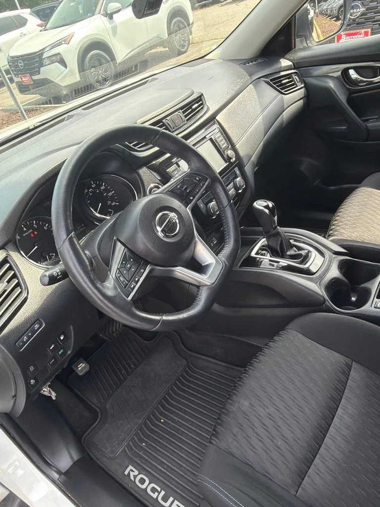 Used 2018 White Nissan SV image 2