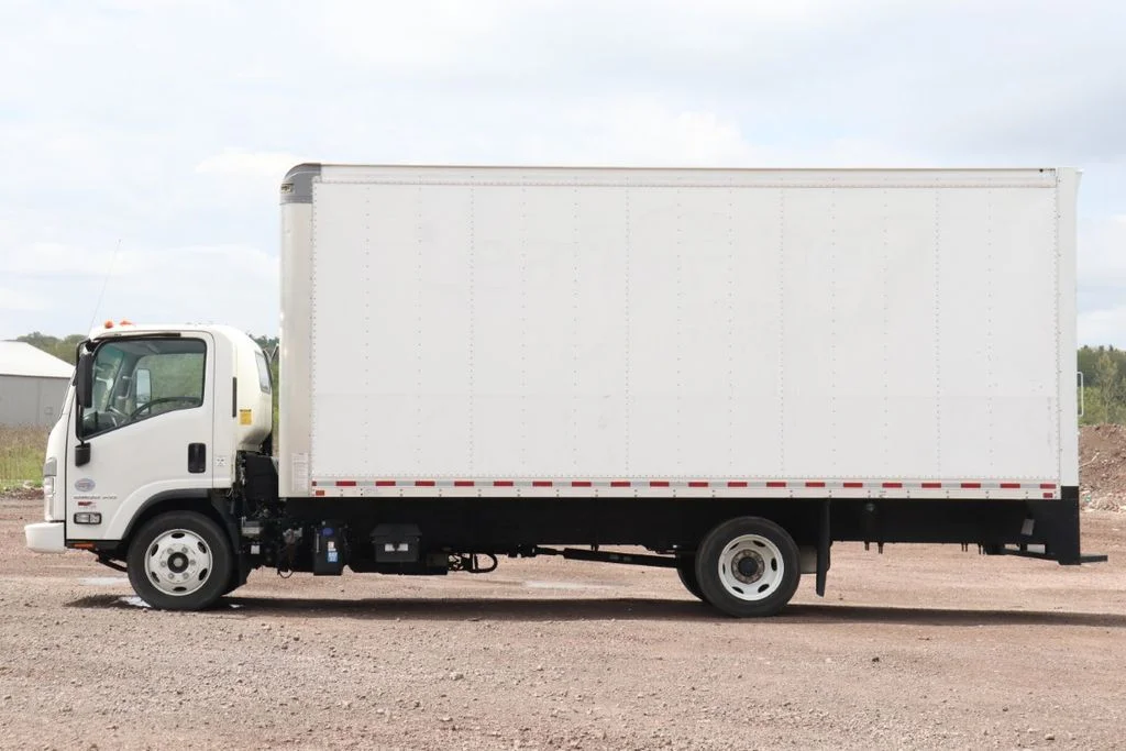 Used 2023 Arctic White Chevrolet Base image 6