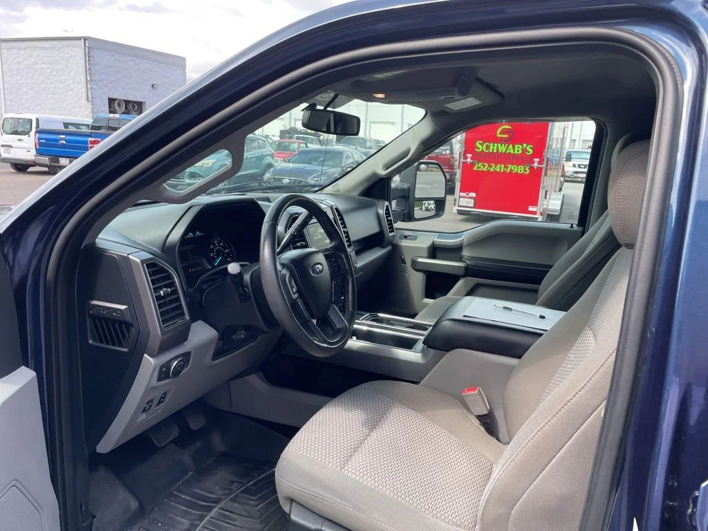 Used 2018 Blue Ford XLT image 14