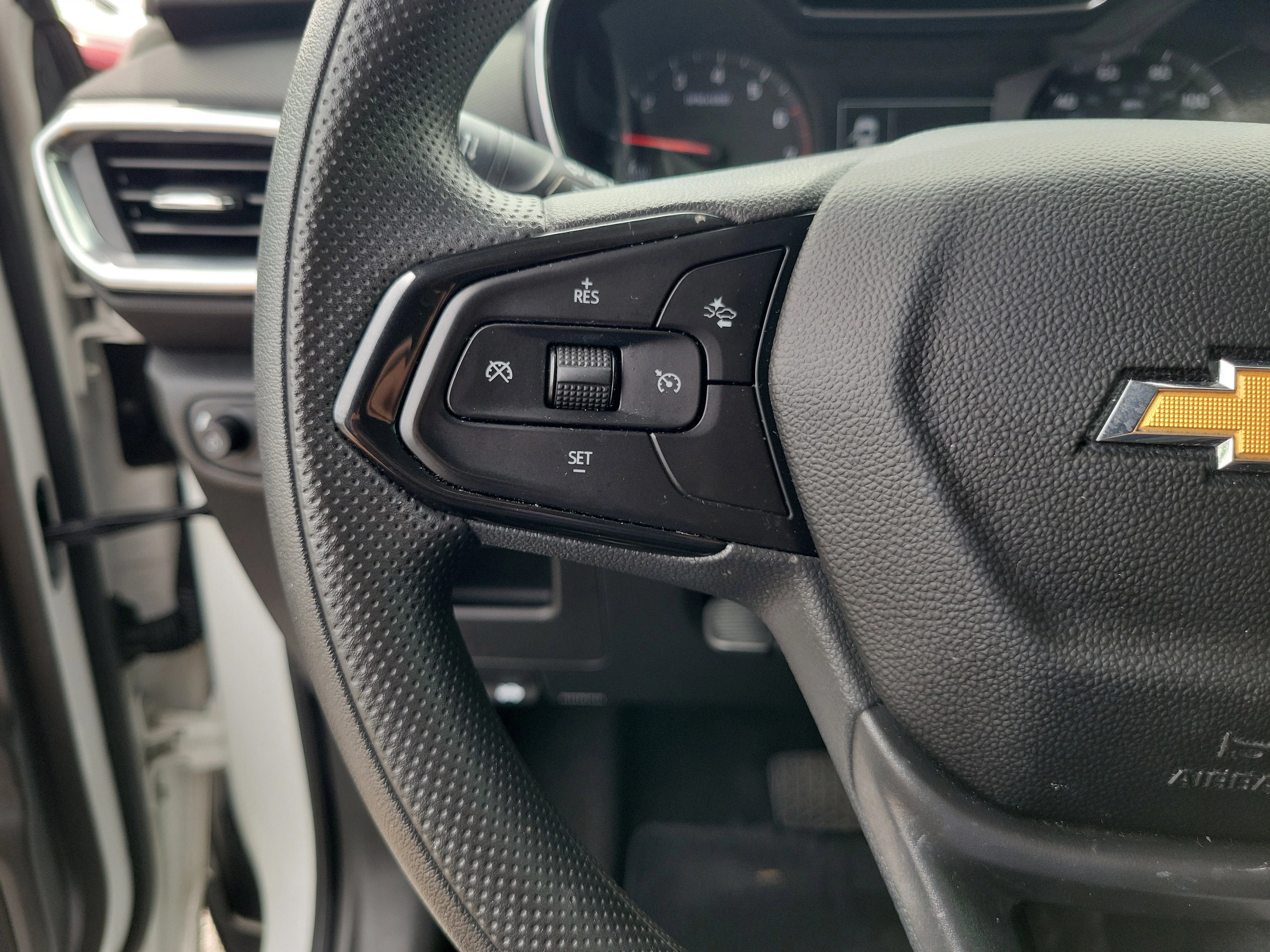 Used 2023 Summit White Chevrolet LT image 30