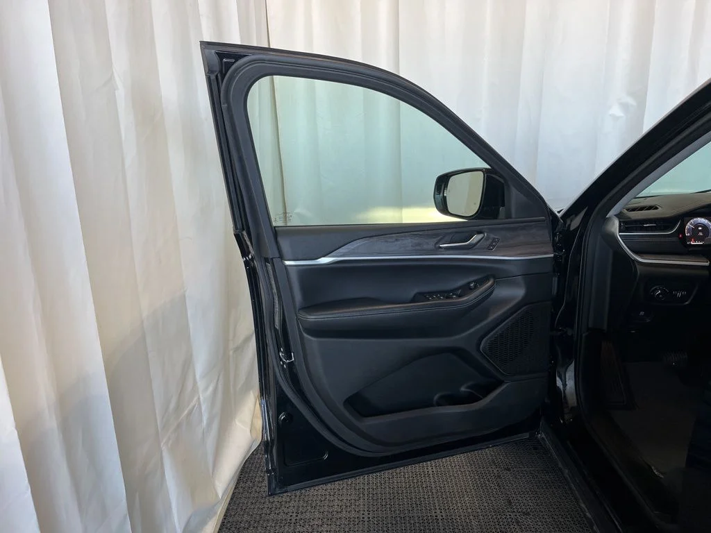 Used 2023 Black Jeep Limited image 16