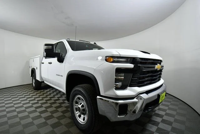 New 2026 Summit White Chevrolet WT image 8