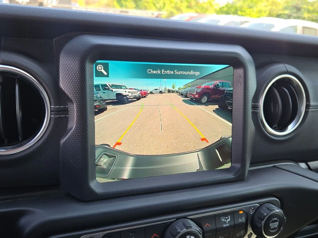 Used 2022 Gray Jeep Overland image 31