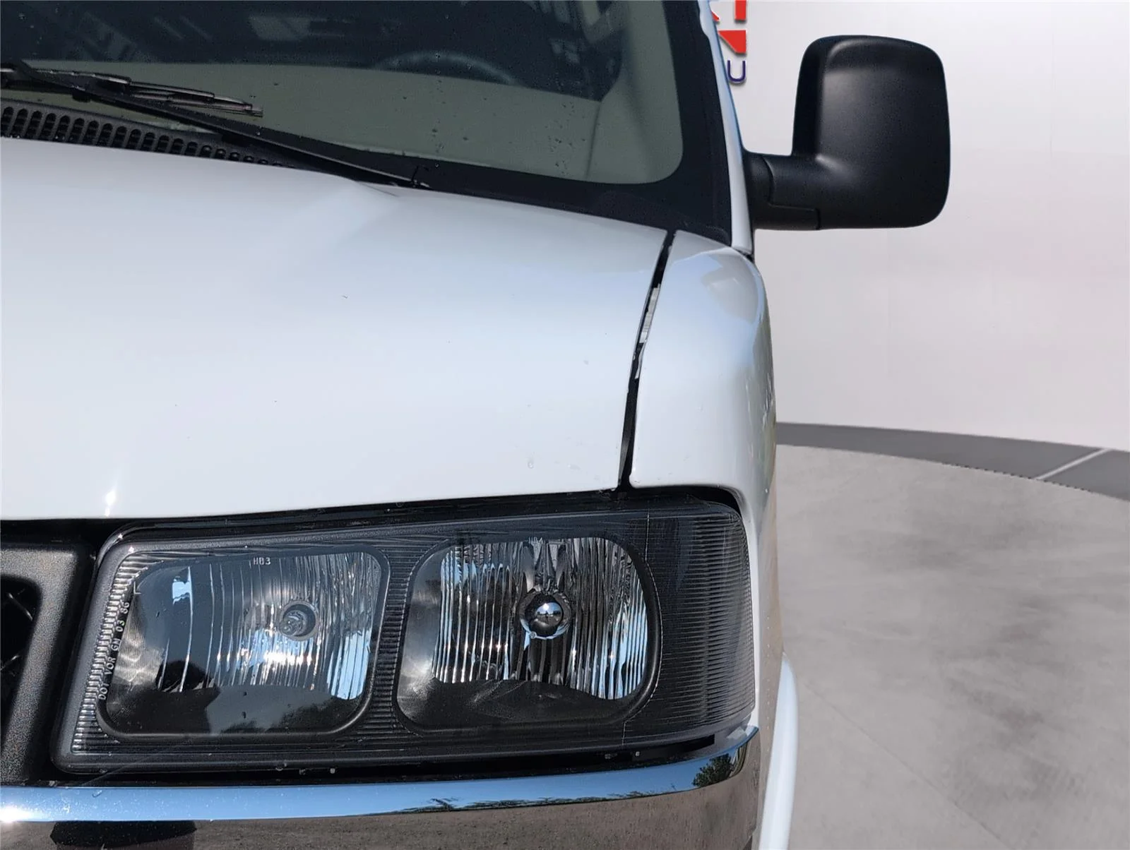 2026 Chevrolet Express Cargo Work Van - Photo 35