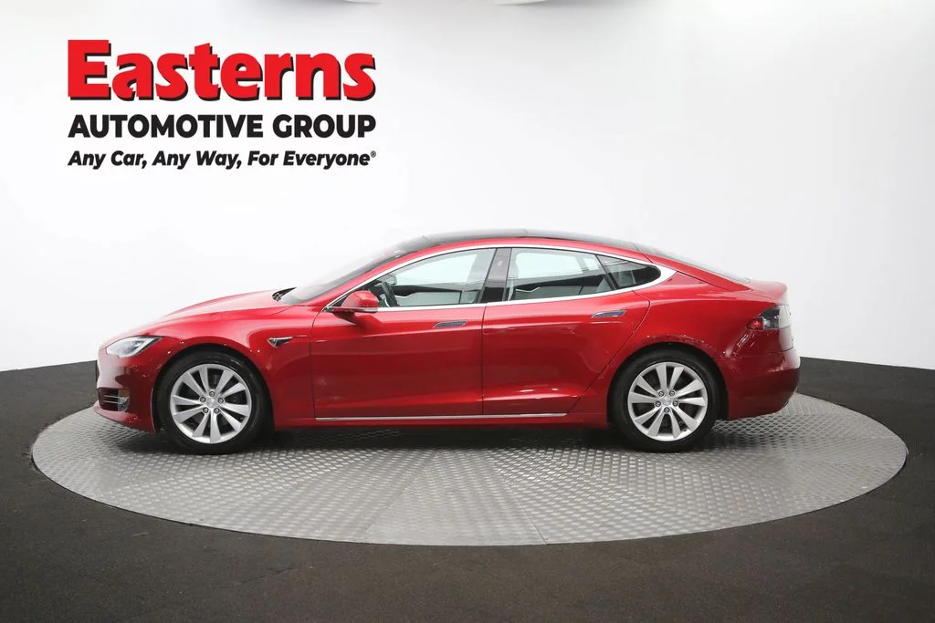Used 2017 Red Tesla P100D image 57