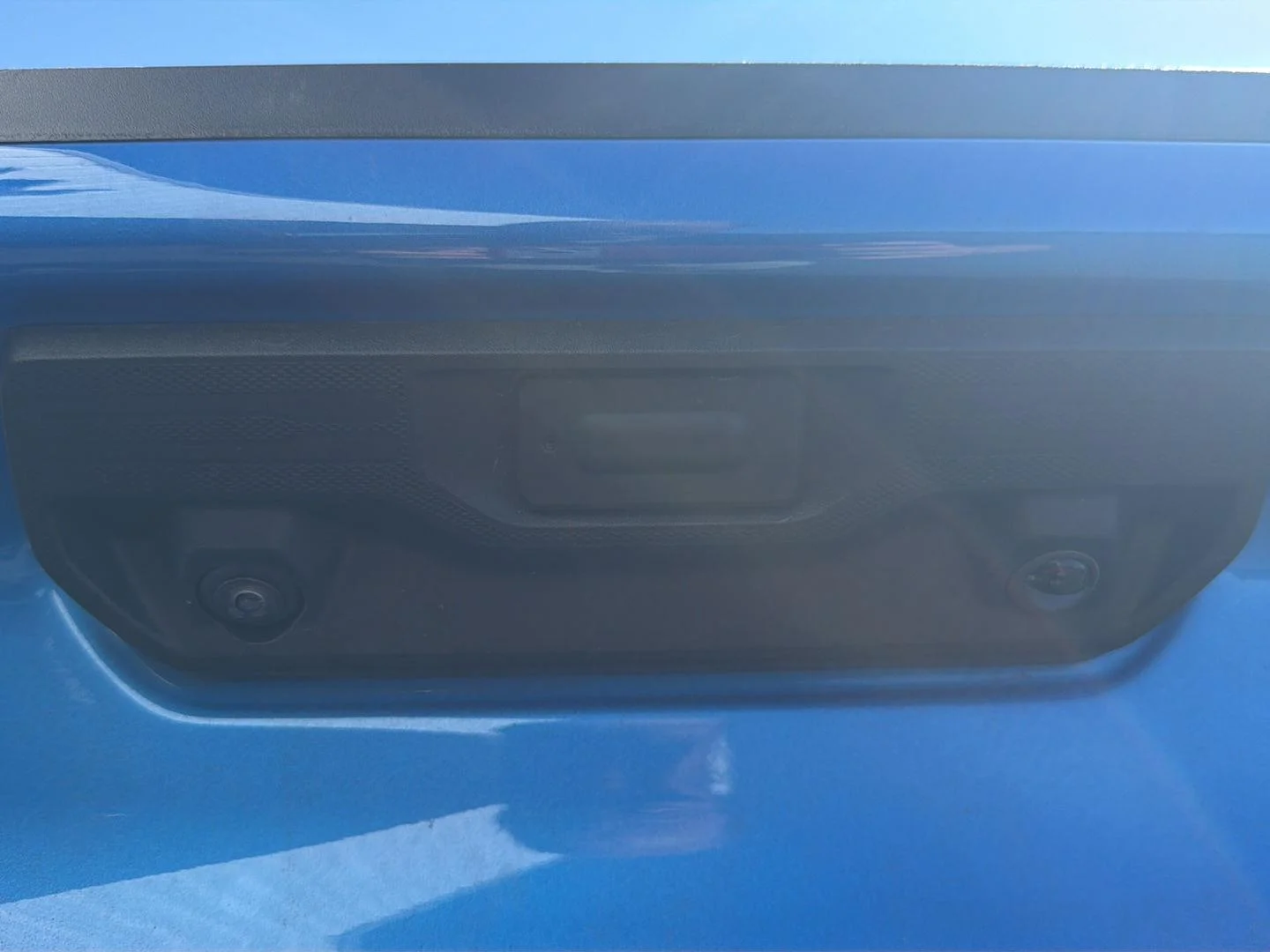 Used 2026 Riptide Blue Metallic Chevrolet LT image 12